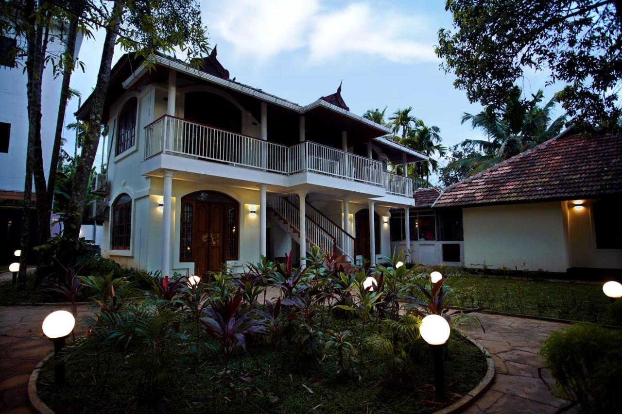 Bamboo Lagoon Backwater Front Resort Alappuzha Kültér fotó