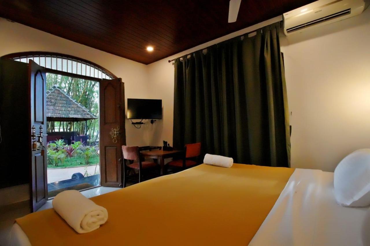 Bamboo Lagoon Backwater Front Resort Alappuzha Kültér fotó