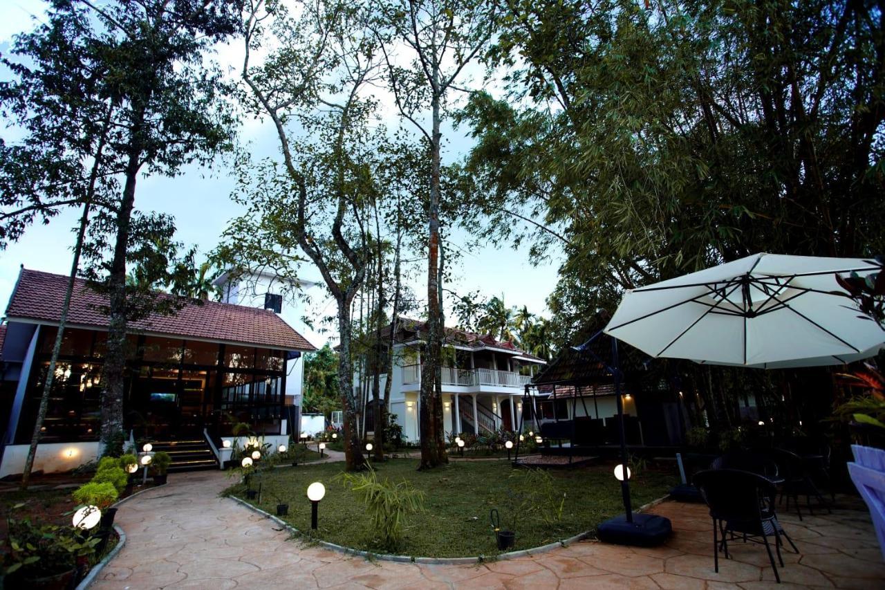 Bamboo Lagoon Backwater Front Resort Alappuzha Kültér fotó